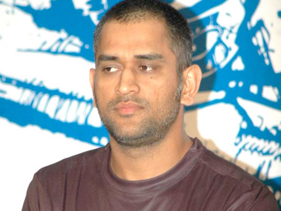 Mehendra Singh Dhoni Mehendra Singh Dhoni
